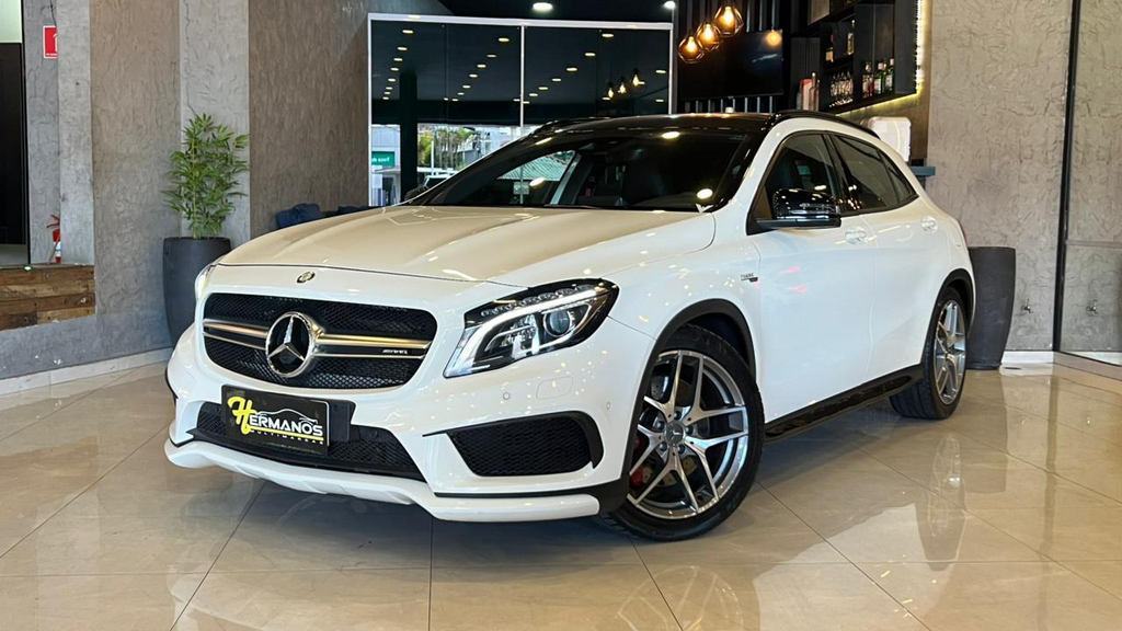 Mercedes Benz GLA 45 Branco