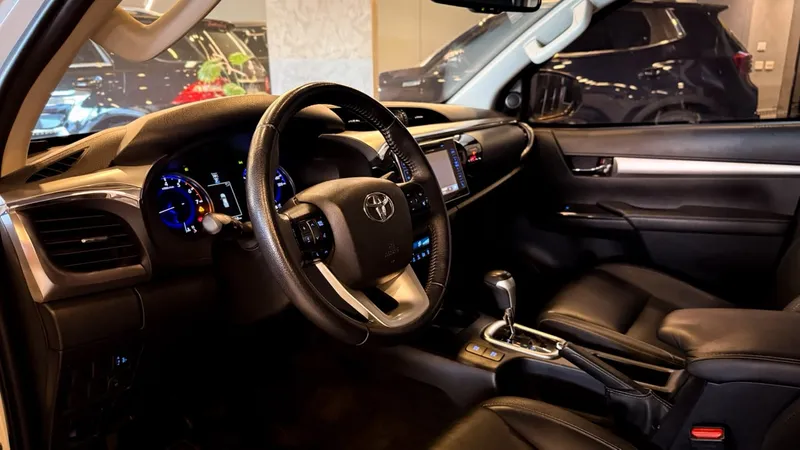 Toyota Hilux Branco