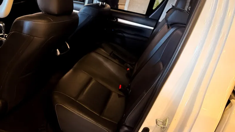 Toyota Hilux Branco
