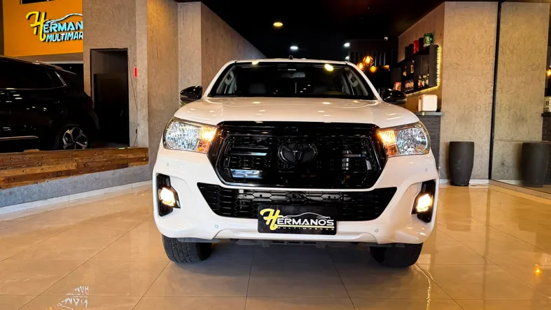 Toyota Hilux Branco