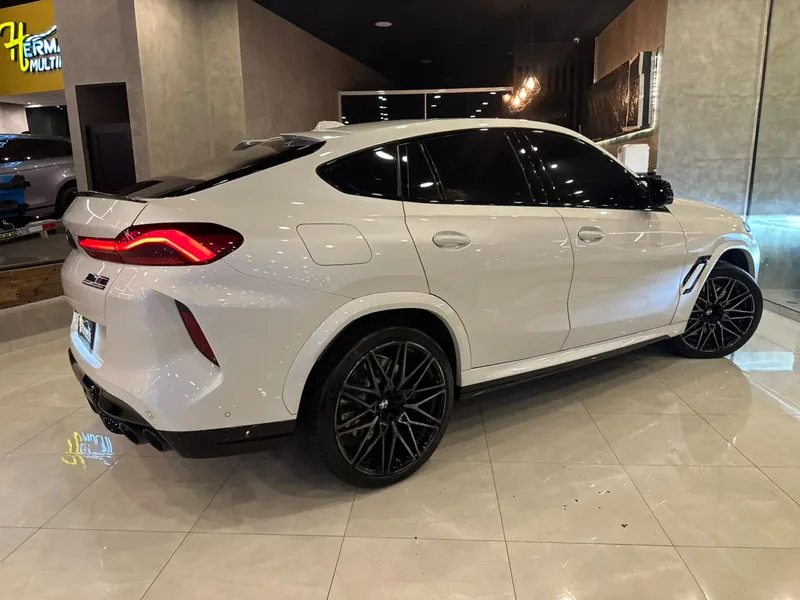 BMW X6 Branco
