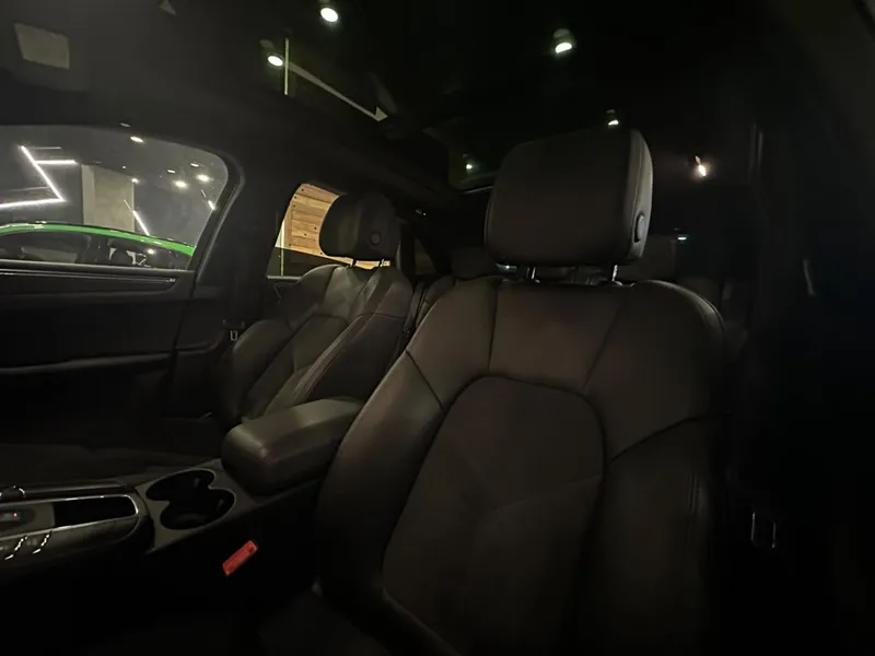 Porsche Macan Verde