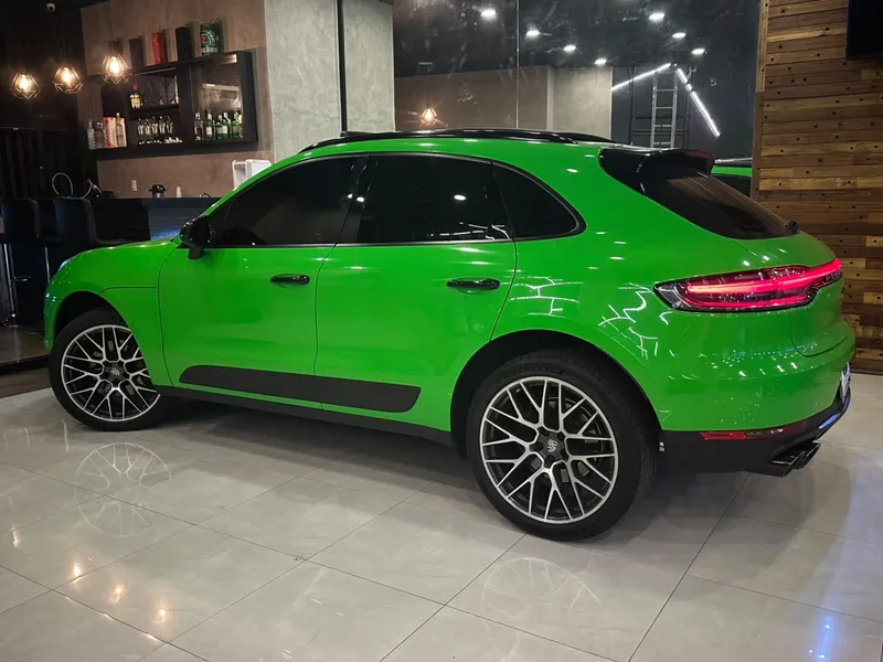 Porsche Macan Verde