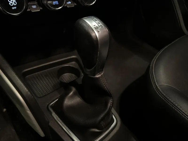 Renault Duster Prata