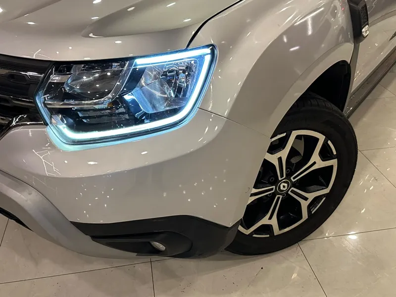 Renault Duster Prata