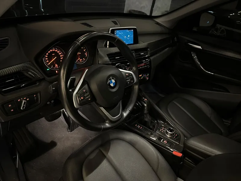 BMW X1 Cinza