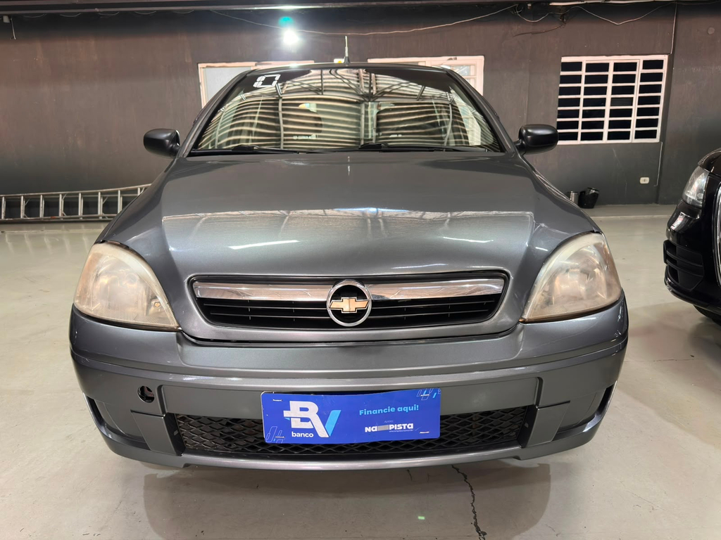 Chevrolet Corsa Cinza