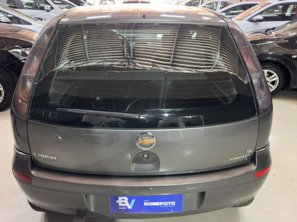 Chevrolet Corsa Cinza