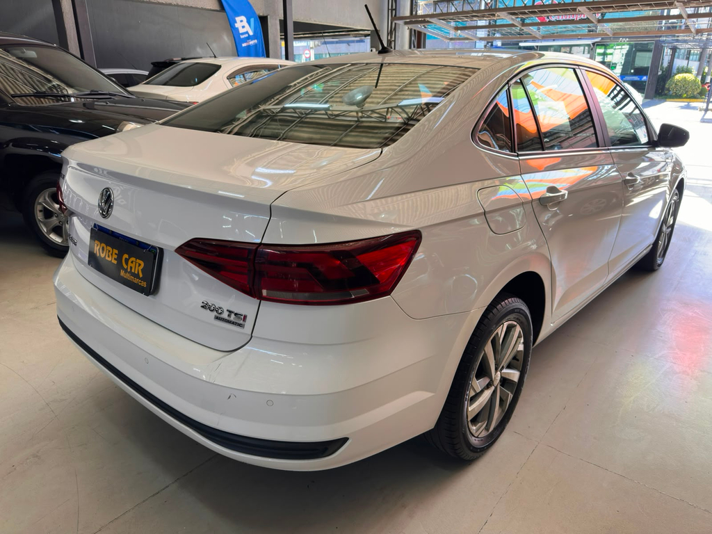Volkswagen Virtus Branco