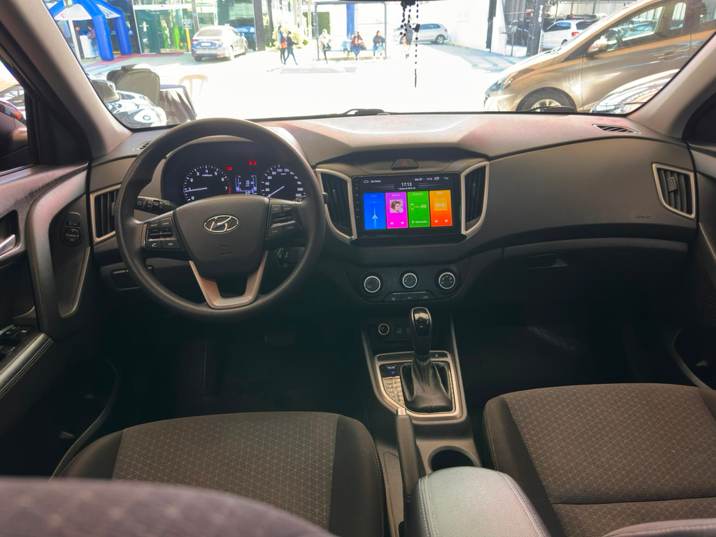 Hyundai Creta Preto
