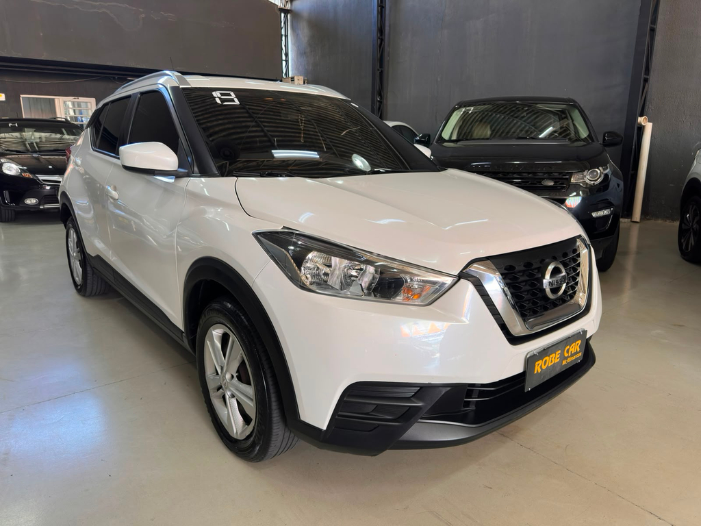 Nissan Kicks Branco