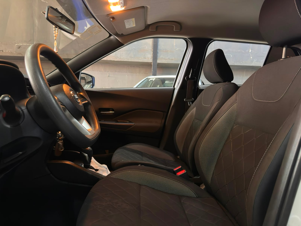 Nissan Kicks Branco