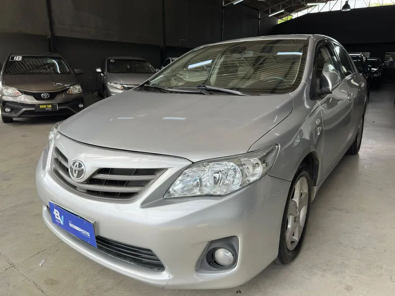 Toyota Corolla Prata