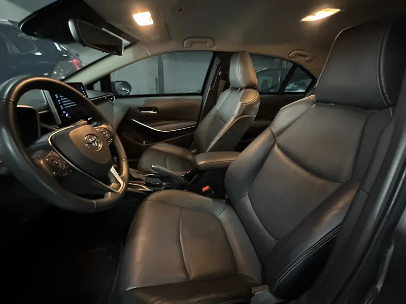 Toyota Corolla Cinza