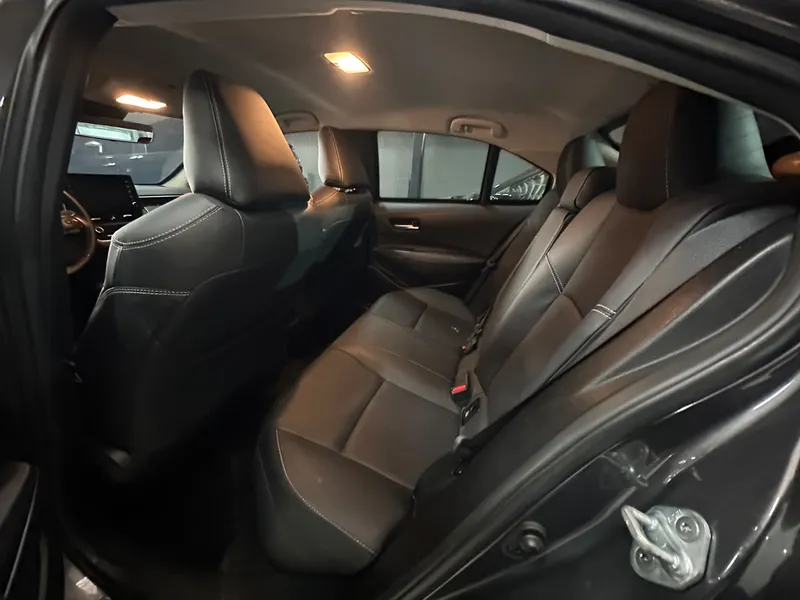 Toyota Corolla Cinza