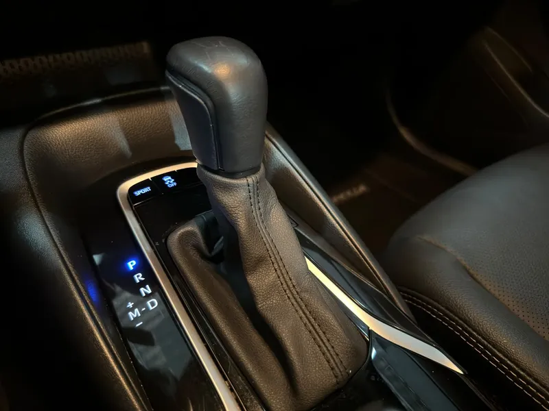 Toyota Corolla Cinza
