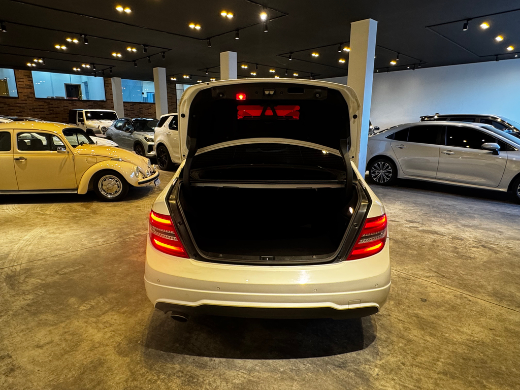 Mercedes Benz C-200 Branco
