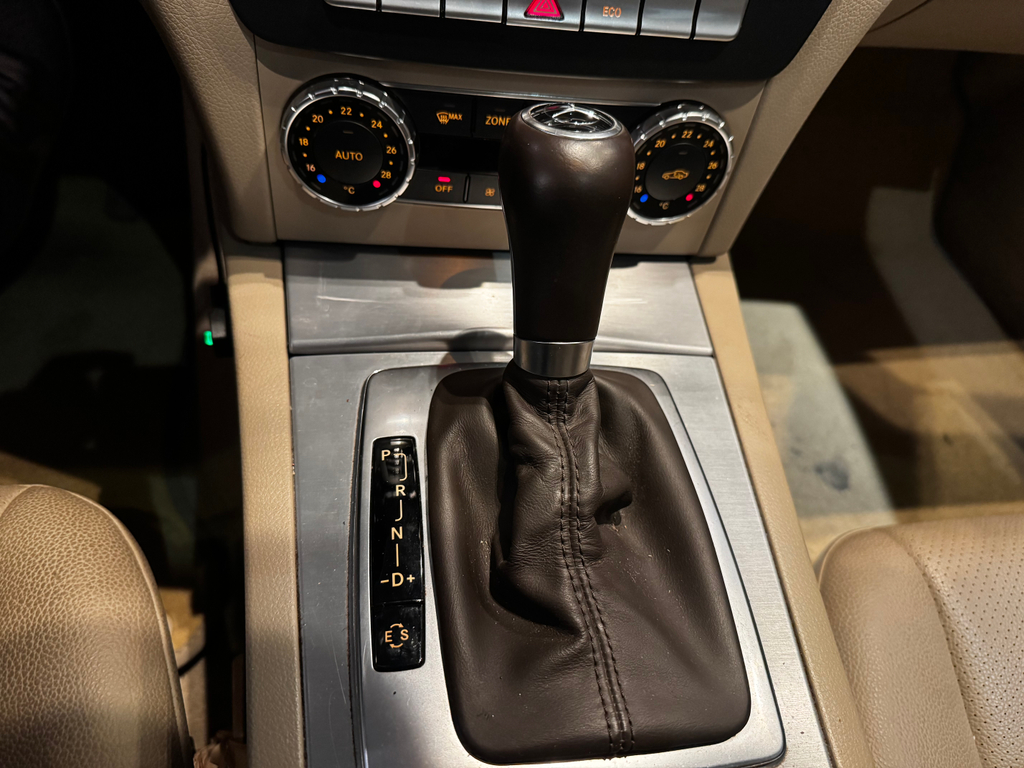 Mercedes Benz C-200 Branco