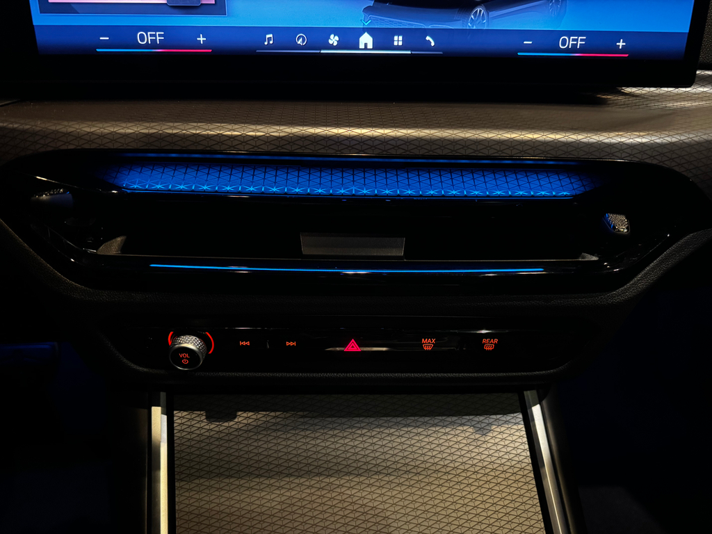 BMW 320i Cinza