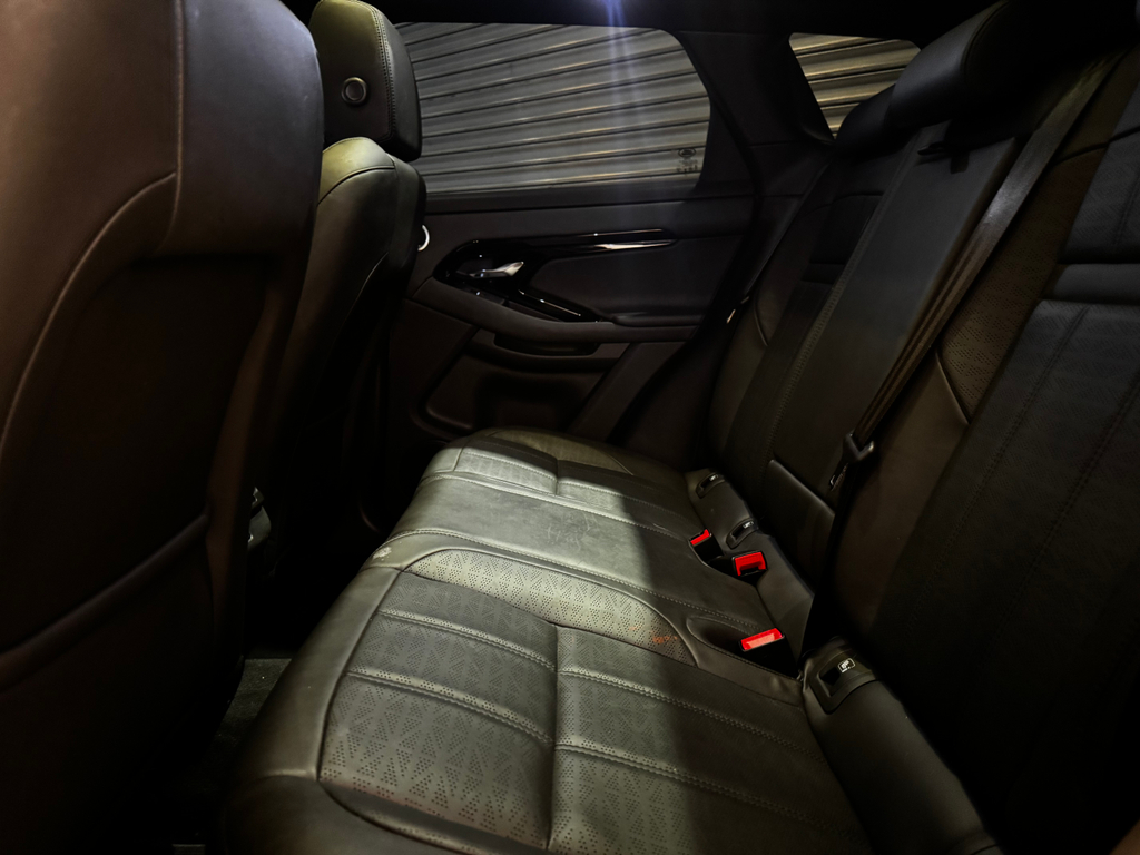 Land Rover Range Rover Evoque Preto