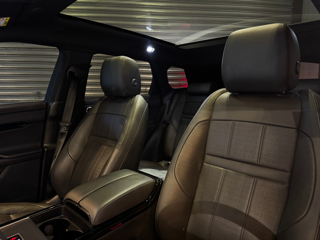 Land Rover Range Rover Evoque Preto