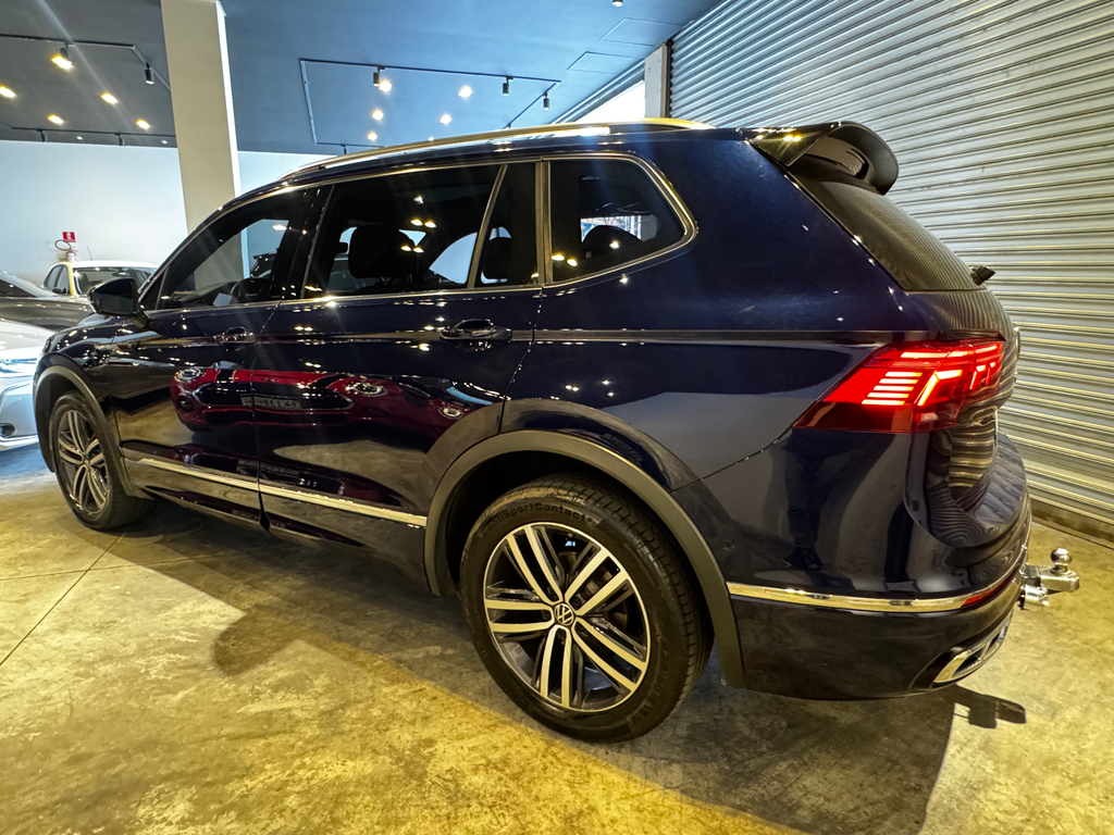 Volkswagen Tiguan Azul