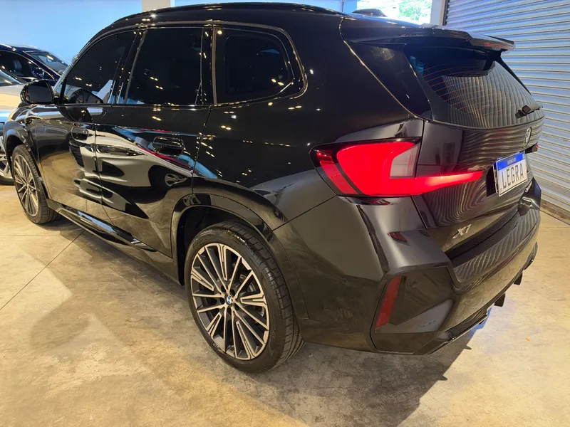 BMW X1 Preto