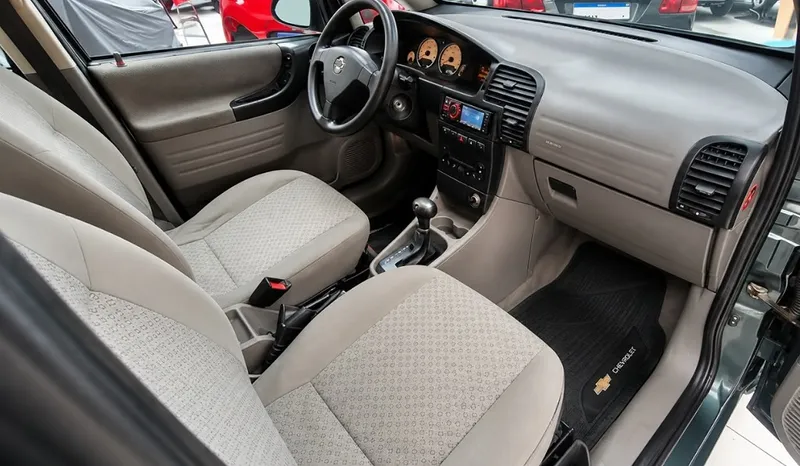 Chevrolet Zafira Cinza