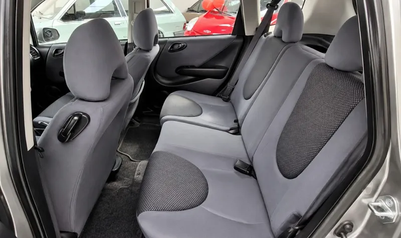 Honda Fit Cinza