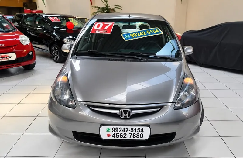 Honda Fit Cinza