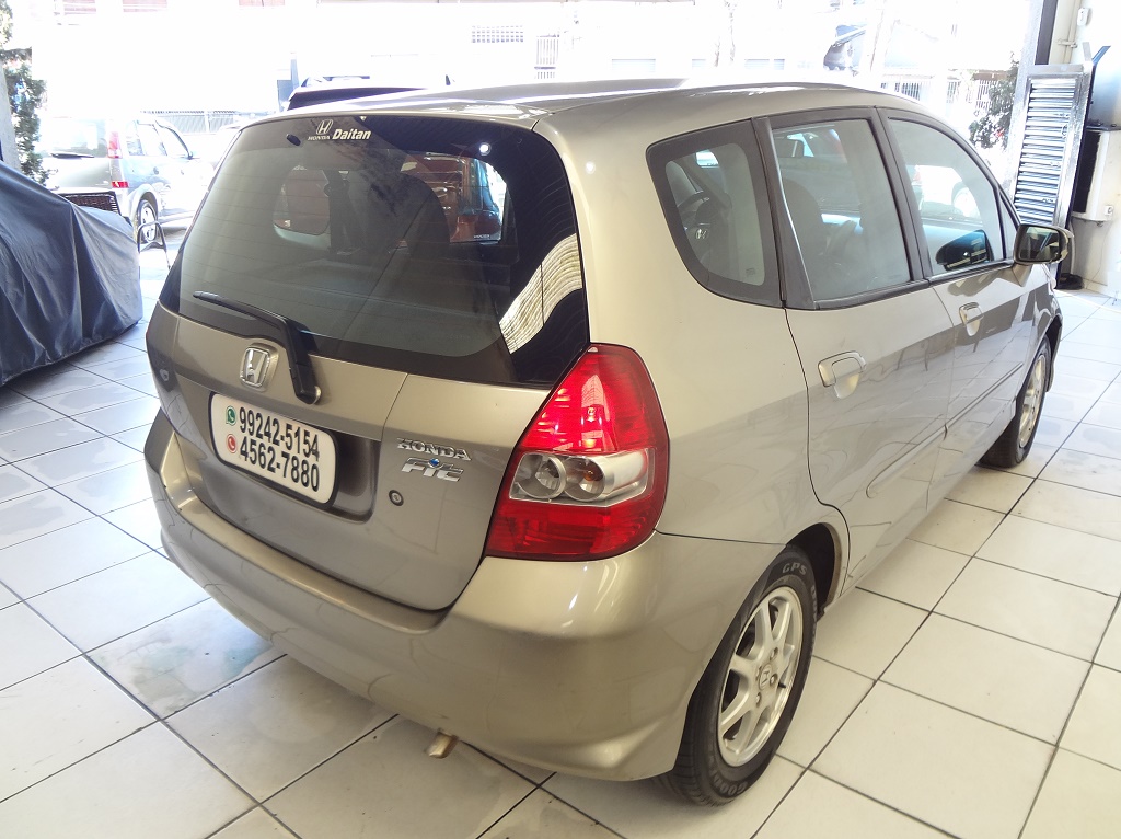 Honda Fit Dourado