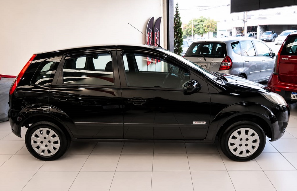 Ford Fiesta Preto