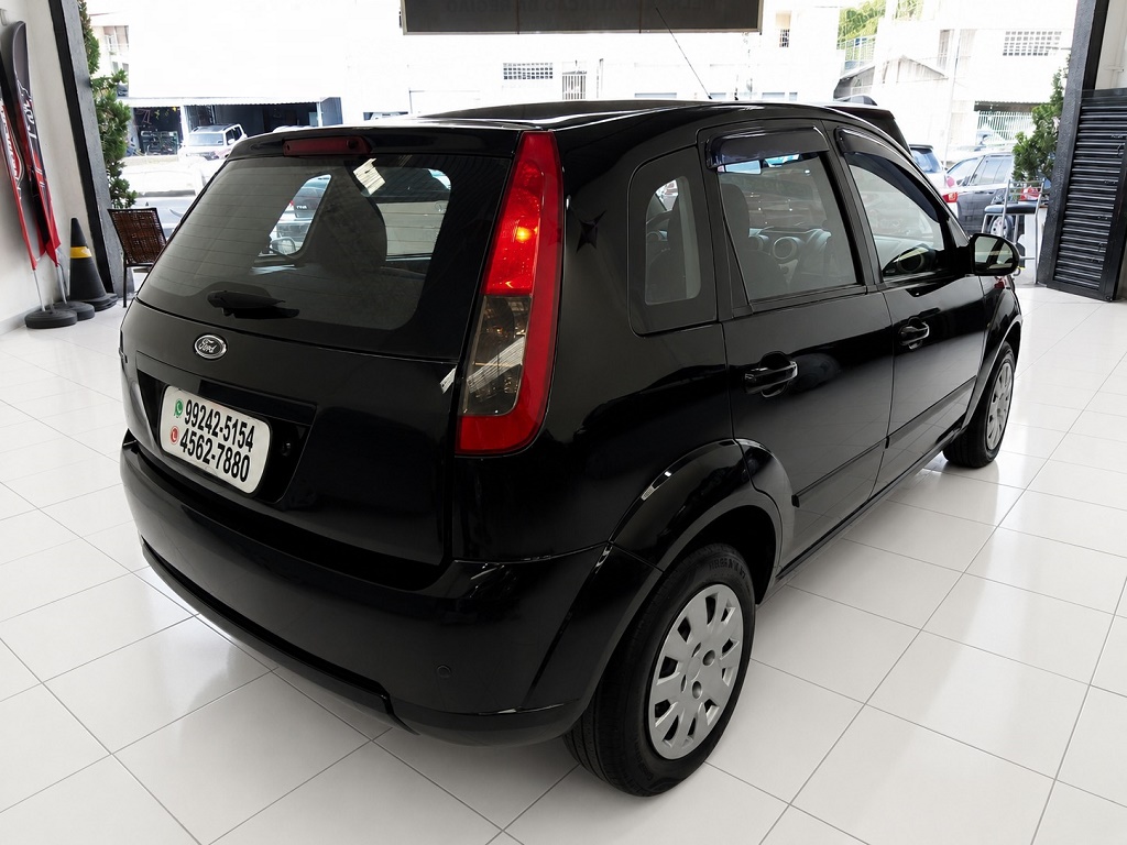 Ford Fiesta Preto