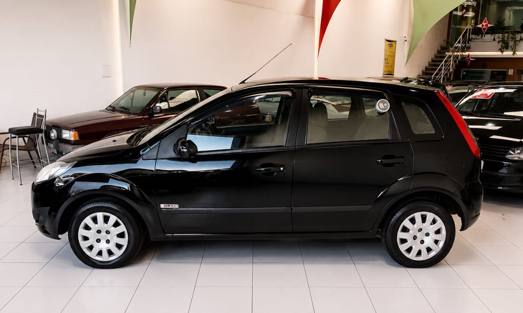 Ford Fiesta Preto