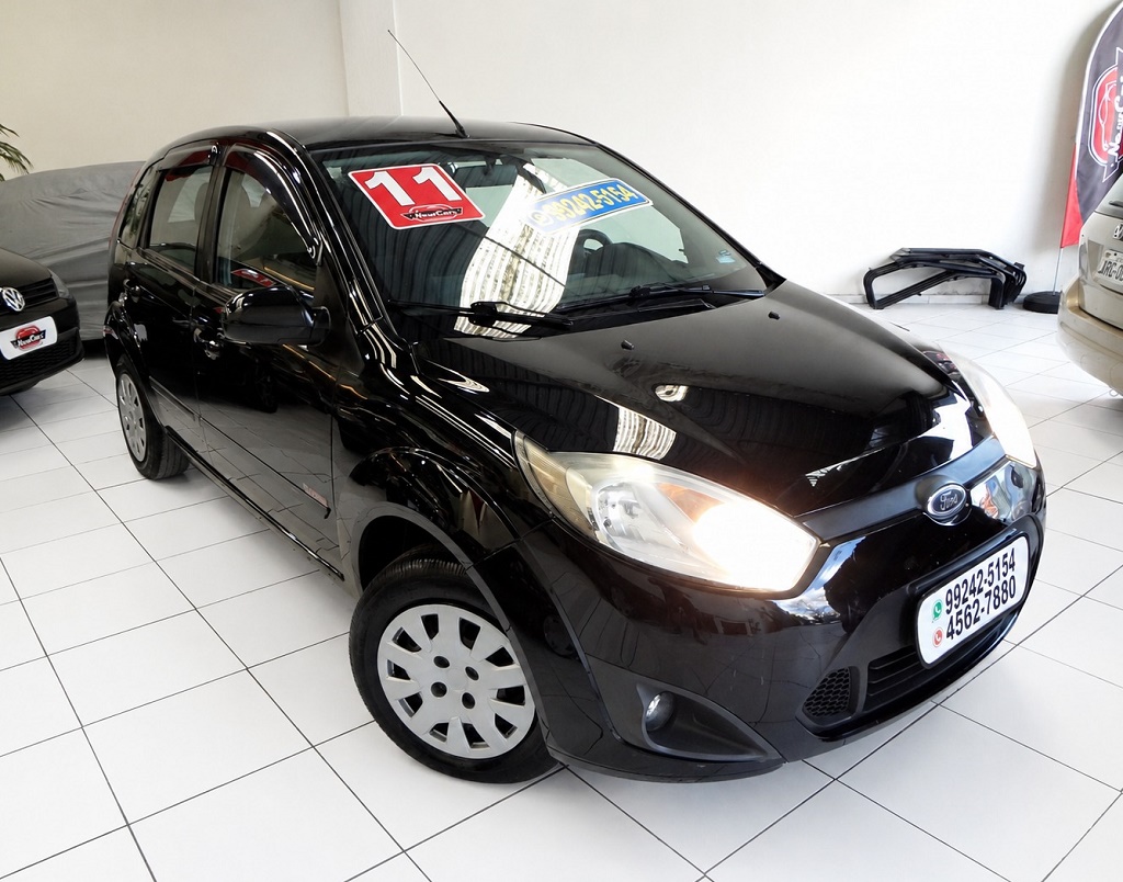 Ford Fiesta Preto