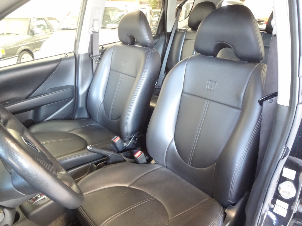 Honda Fit Preto