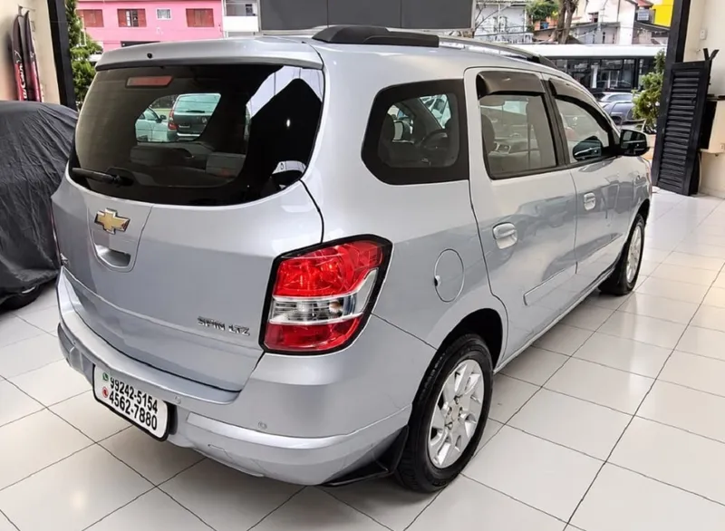 Chevrolet Spin Prata