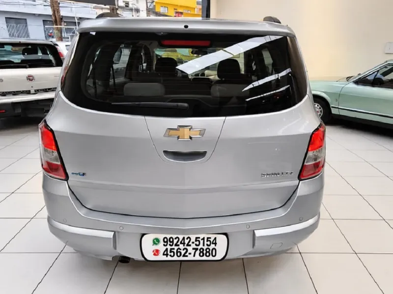 Chevrolet Spin Prata
