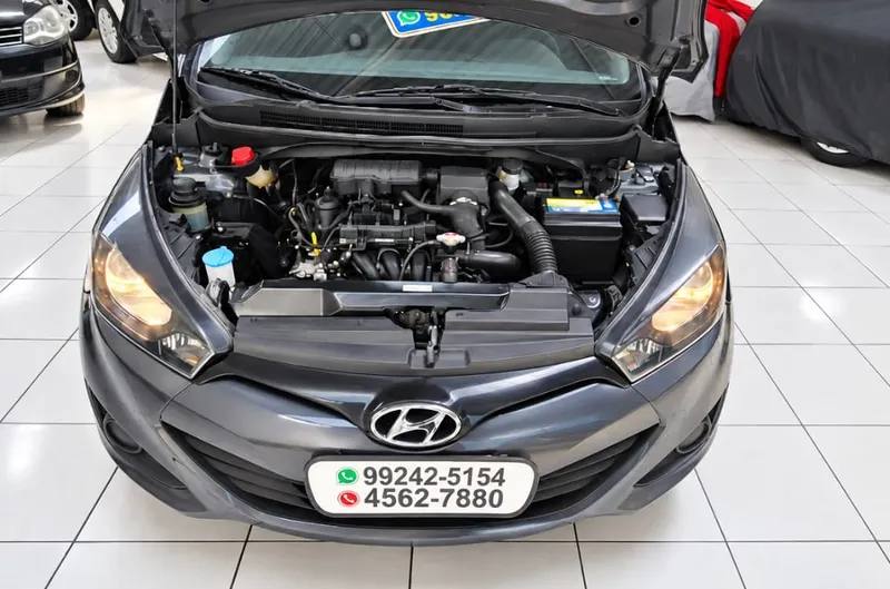 Hyundai HB20 Cinza
