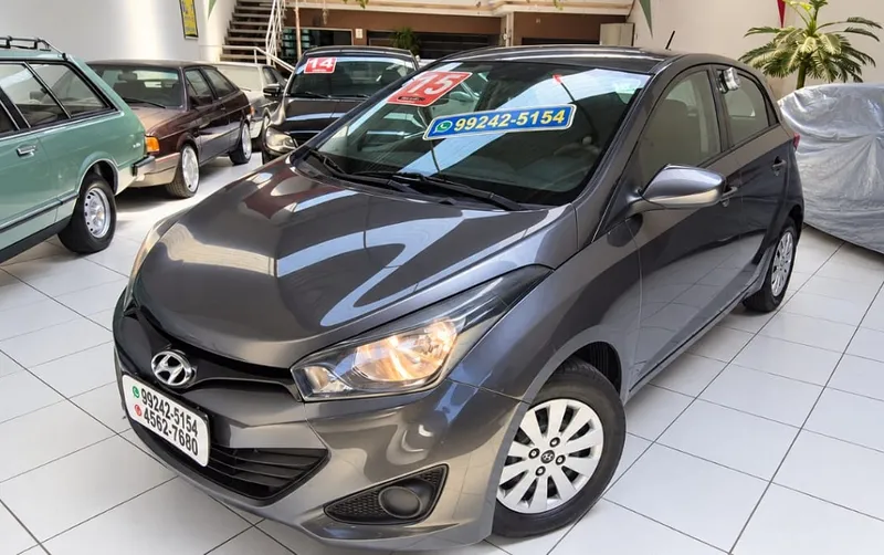 Hyundai HB20 Cinza