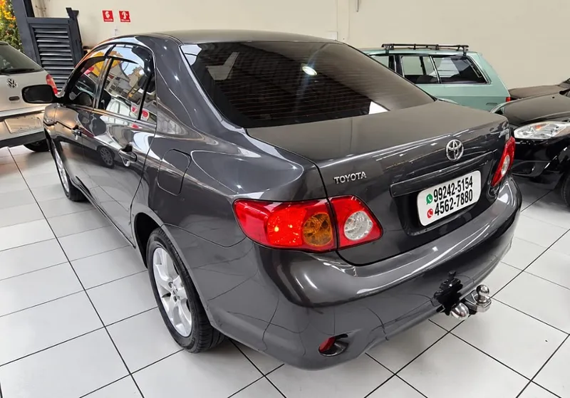 Toyota Corolla Cinza