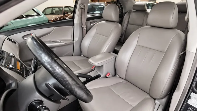 Toyota Corolla Cinza