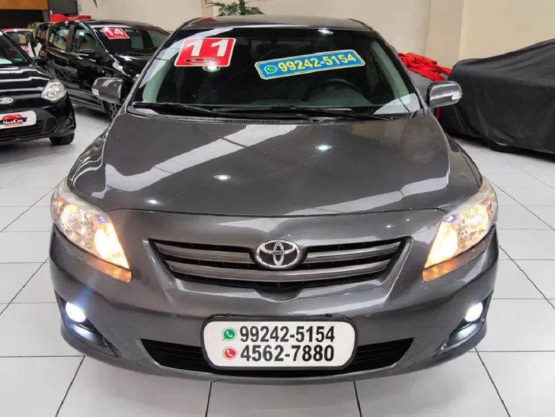 Toyota Corolla Cinza