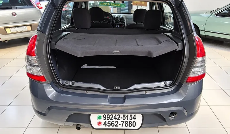 Renault Sandero Cinza