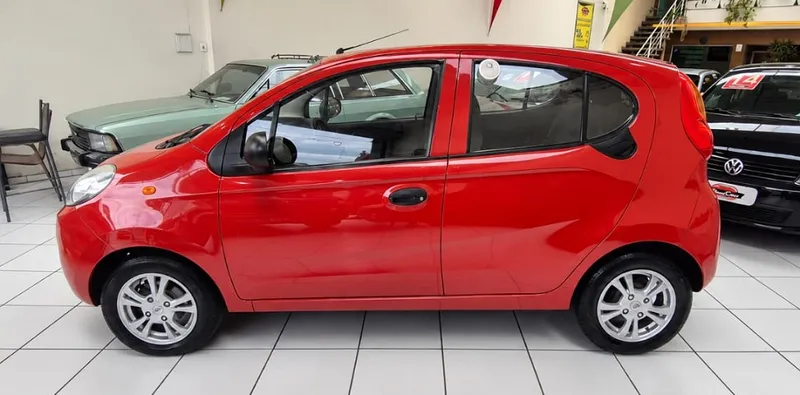 Chery QQ Vermelho