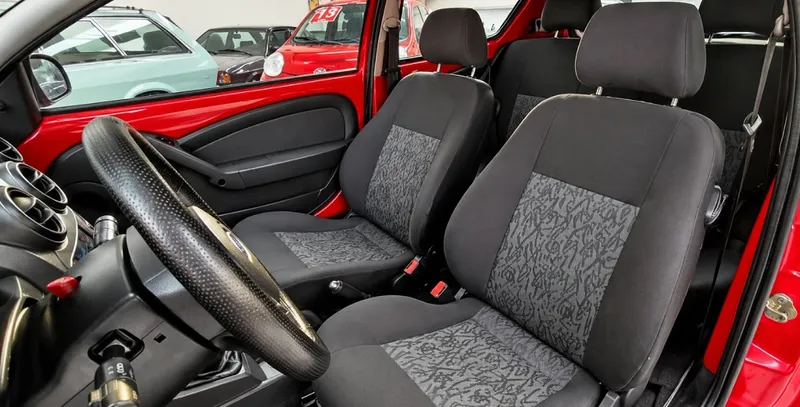 Ford Ka Vermelho