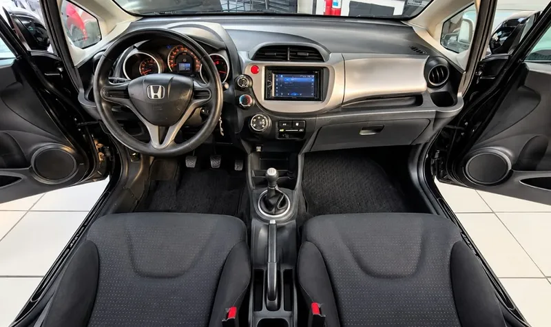 Honda Fit Preto