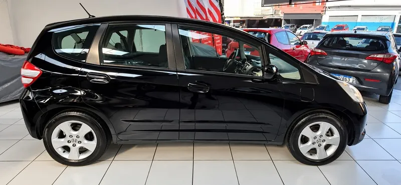 Honda Fit Preto
