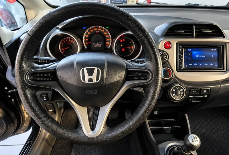 Honda Fit Preto