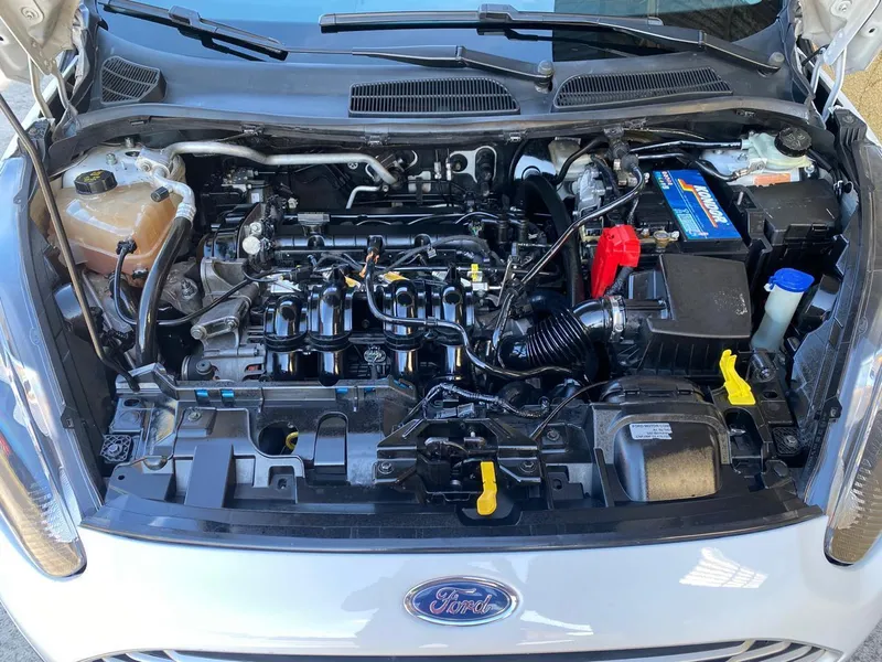 Ford New Fiesta Hatch Branco